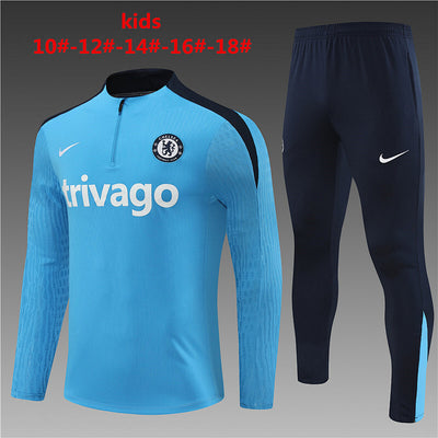 Kids Chelsea Tracksuit 24/25 (3)