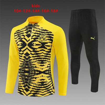 Borussia Dortmund Long Sleeve Tracksuit 24/25 (2)
