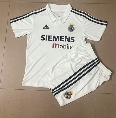Ensemble Real Madrid 02/03