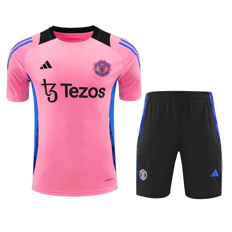 Ensemble Manchester United Prématch 24/25 (3)