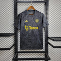 Maillot Manchester United Prématch 23/24 (2)