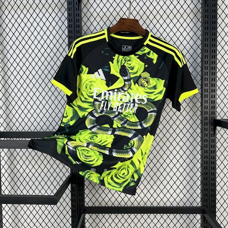 Maillot Real Madrid Vert 25/26 (2)