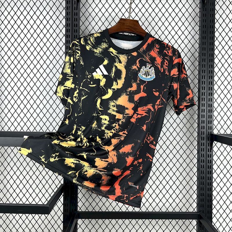 Maillot Newcastle Pre-Match 25/26