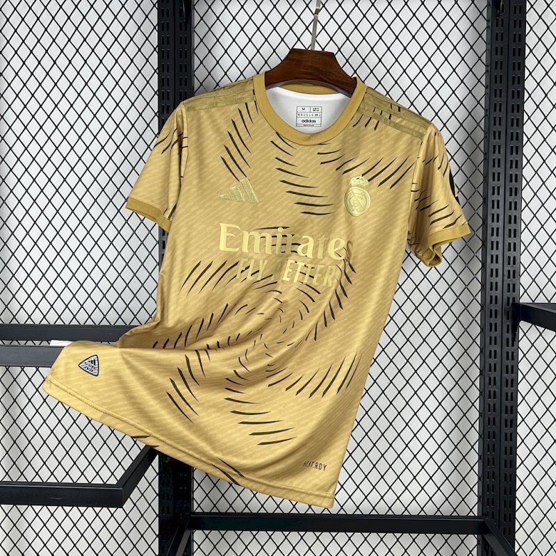 Maillot Real Madrid Or 25/26 (2)