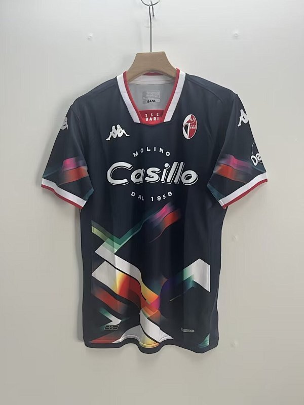 Maillot Bari City Lights Fourth 23/24