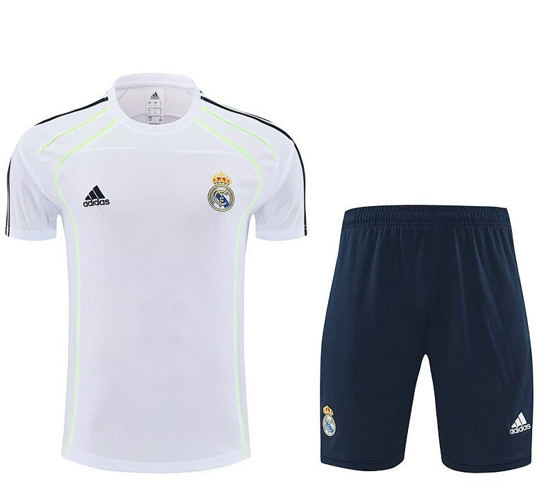 Ensemble Real Madrid Blanc Prématch 25/26 (2)