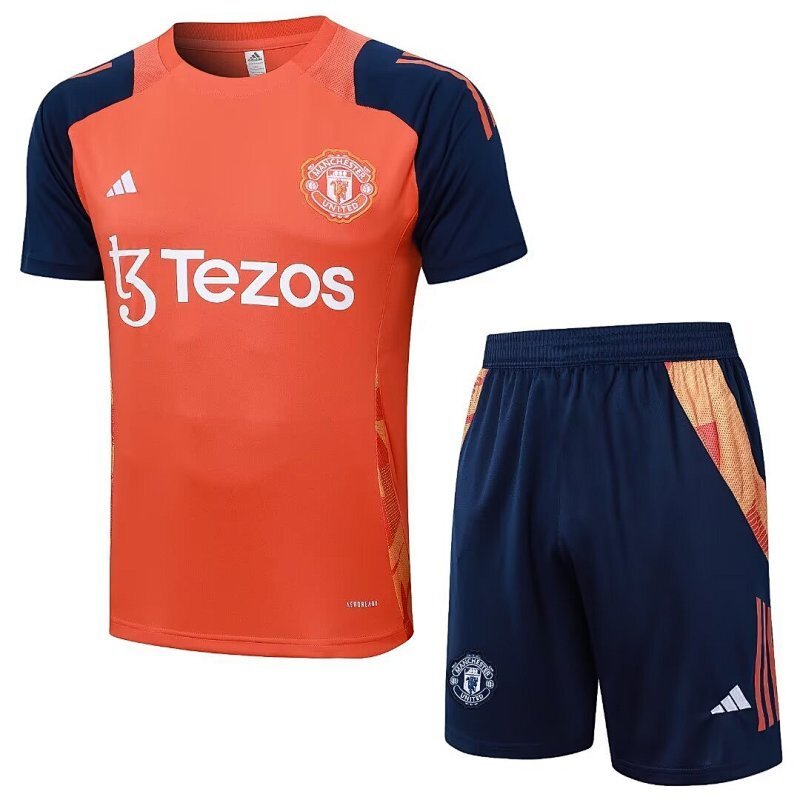 Ensemble Manchester United Prématch 24/25 (4)