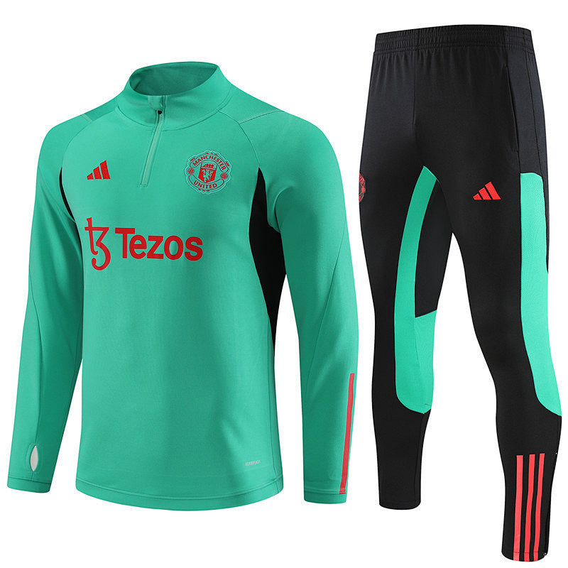 Survêtement Manchester United 23/24 (4)