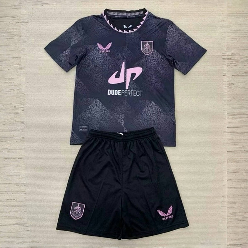 Ensemble Enfant Burnley Kid Extérieur 24/25