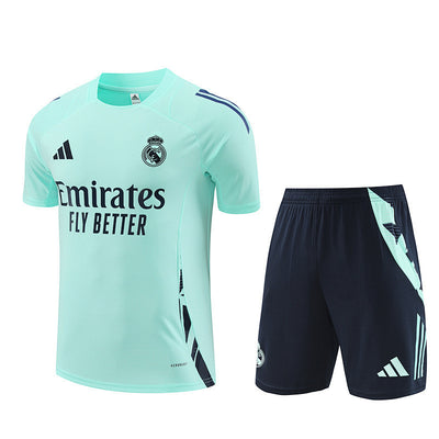 Ensemble Real Madrid Prématch 24/25 (19)