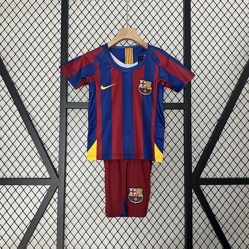Conjunto Niño FC Barcelona Local 05/06