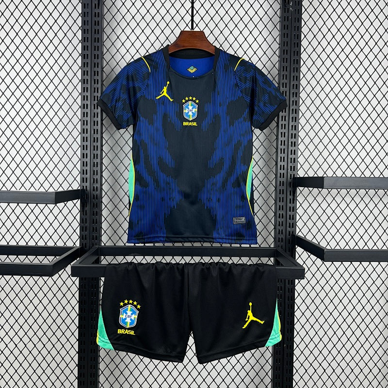 Conjunto Brasil Niño Visitante 2026