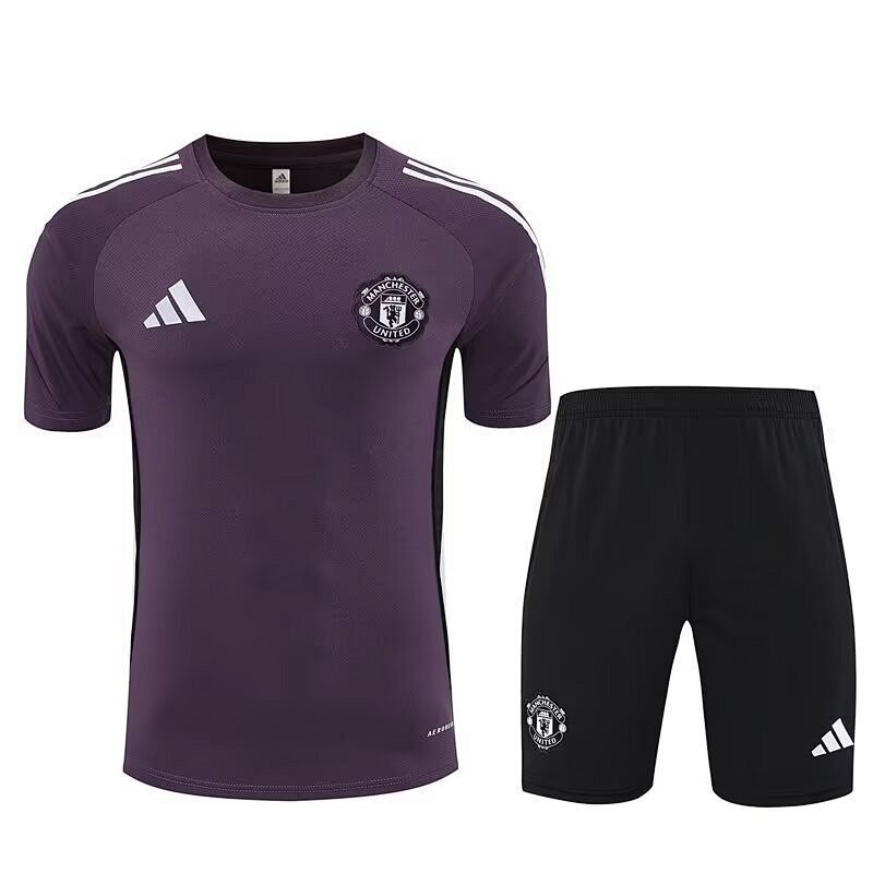 Ensemble Manchester United Violet Prématch 25/26