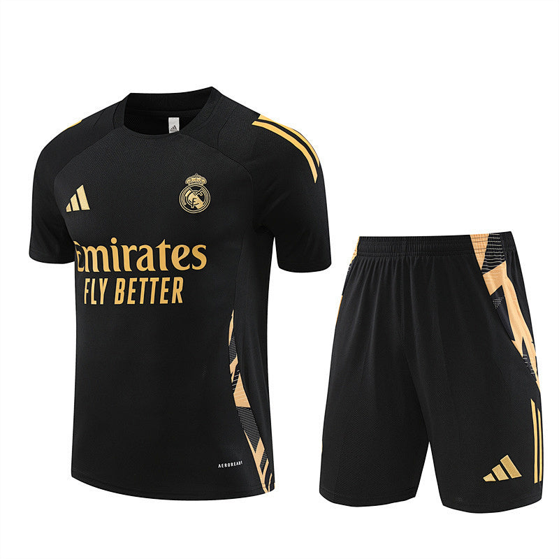 Ensemble Real Madrid Prématch 24/25 (18)