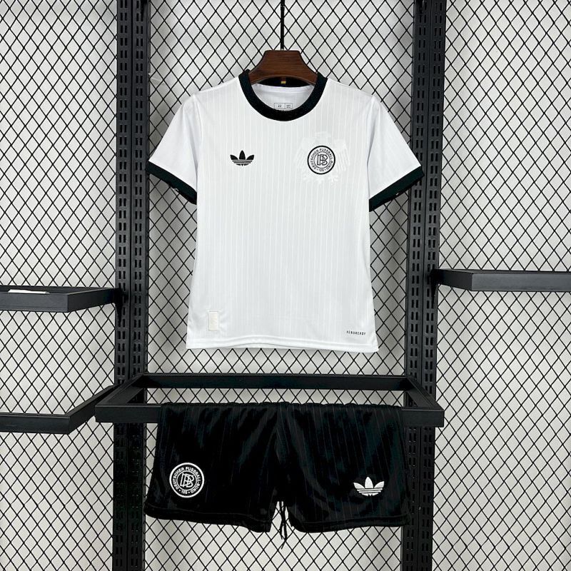 Ensemble Enfant Allemagne 25/26