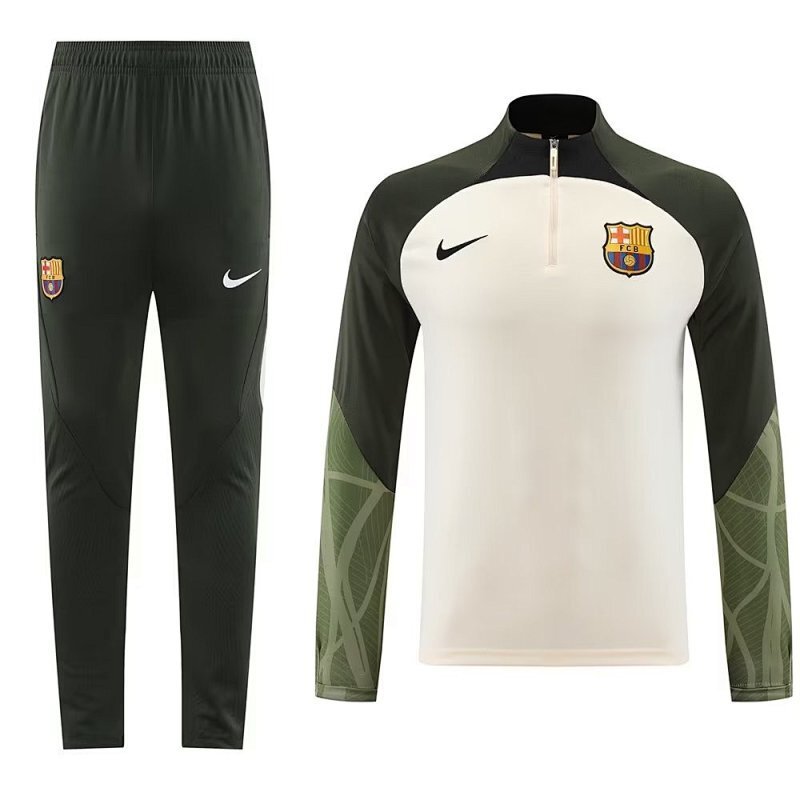 Survêtement FC Barcelone 23/24 (12)