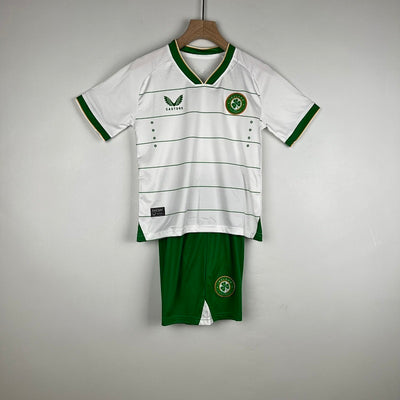 Ensemble Enfant Irlande Extérieur 2023