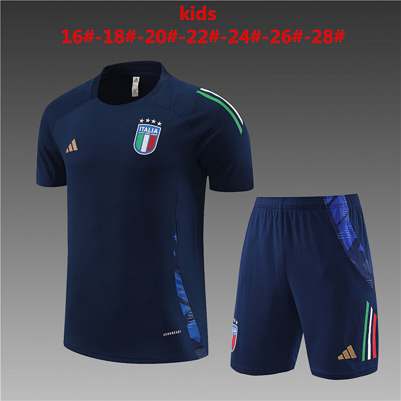 Ensemble Enfant Italie 2024
