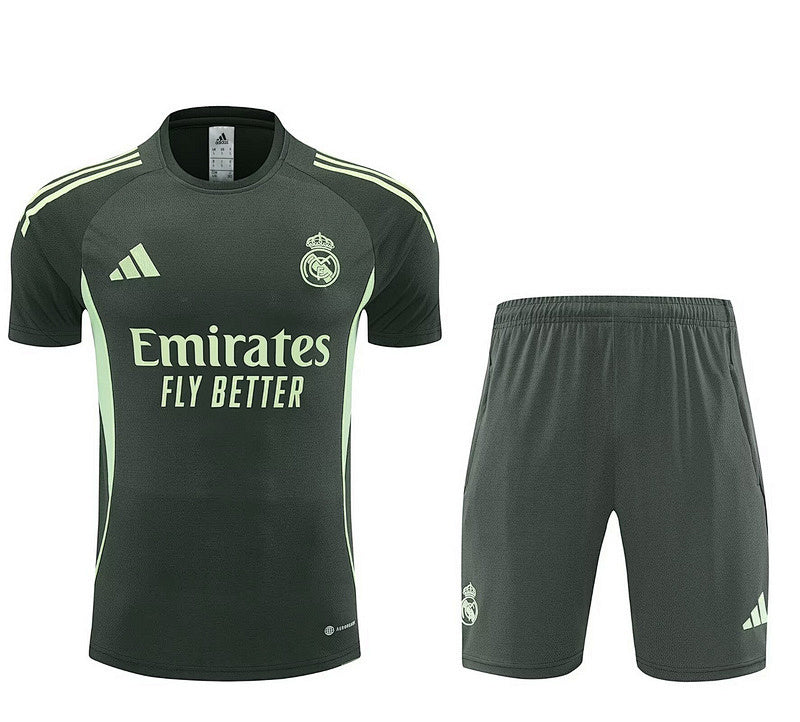 Ensemble Real Madrid Vert Prématch 25/26