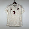 Maillot Bayern Munich Extérieur 23/24
