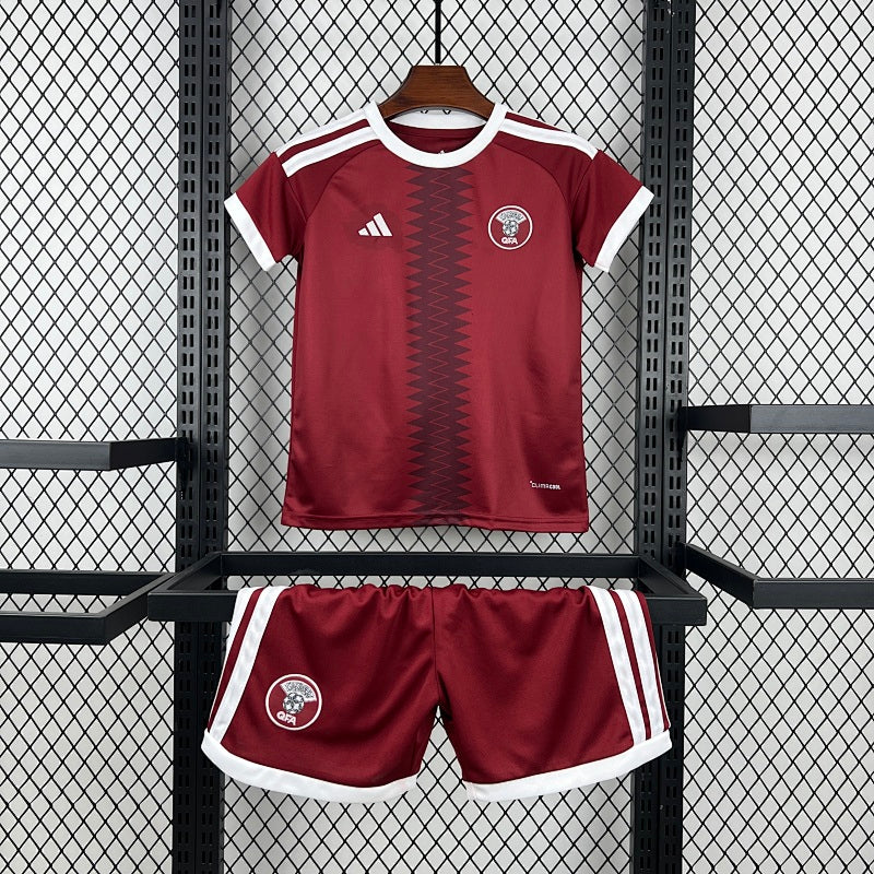 Ensemble Enfant Qatar Kid Domicile 25/26