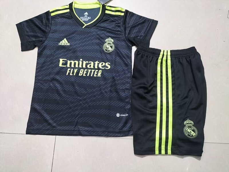 Ensemble Enfant Real Madrid Extérieur 22/23