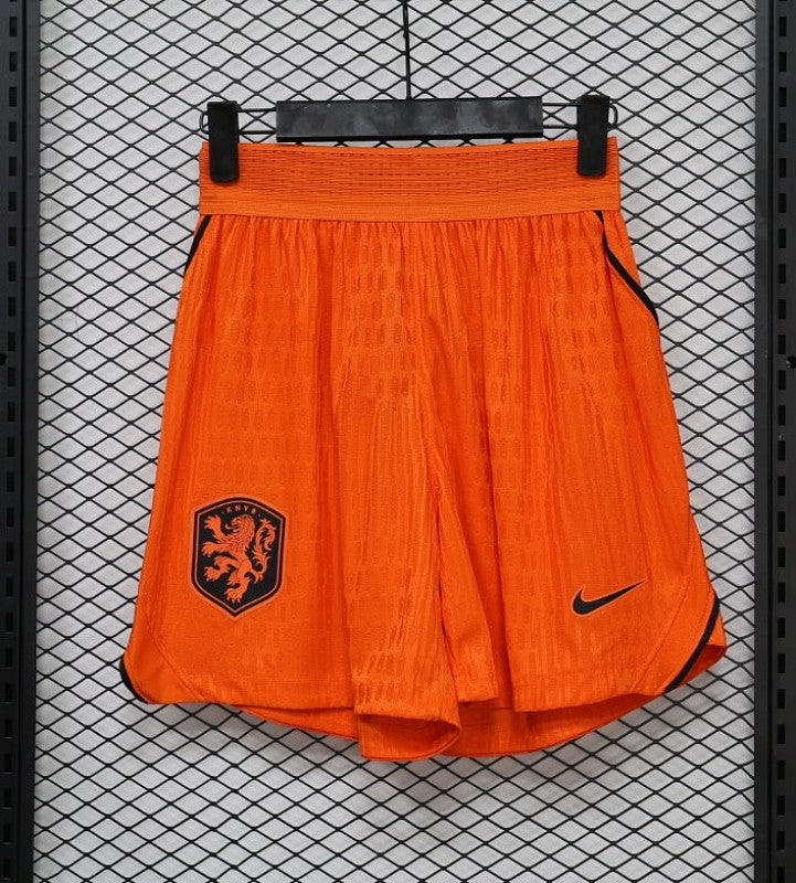 Short Netherlands Domicile 25/26