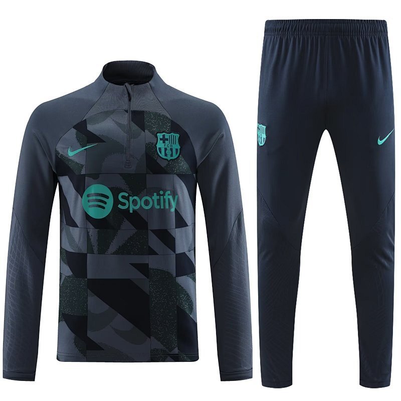 Survêtement FC Barcelone 23/24 (5)