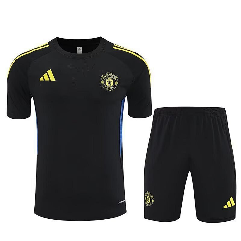 Ensemble Manchester United Noir Prématch 25/26 (2)