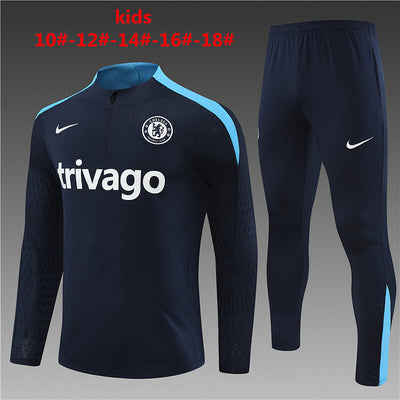 Kids Chelsea Tracksuit 24/25 (5)