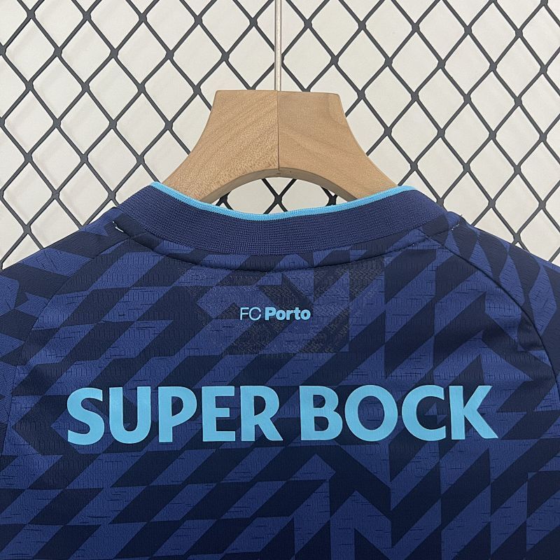 Ensemble Enfant FC Porto Third 24/25