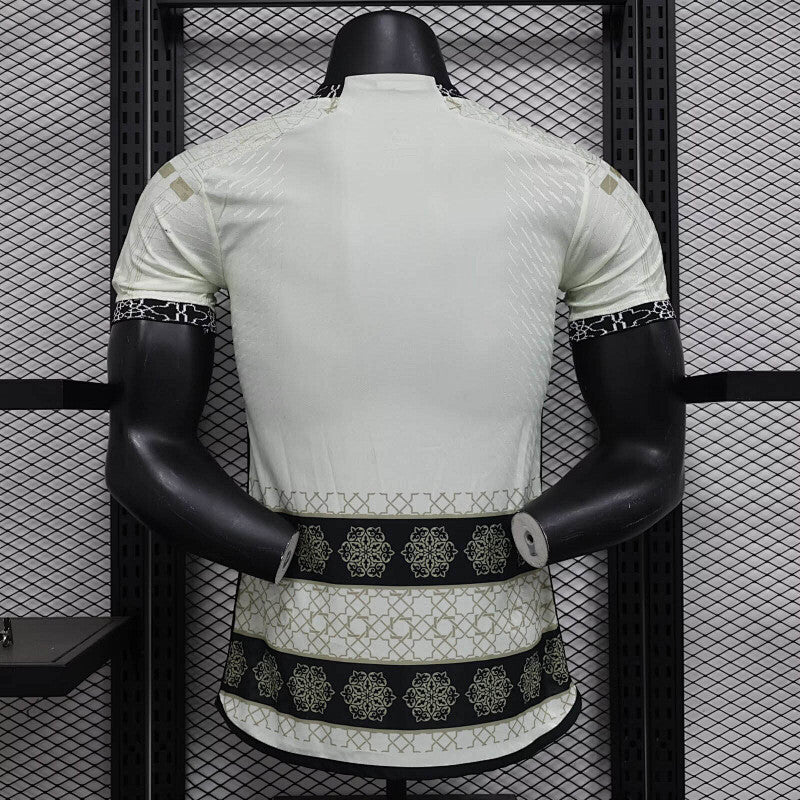 Camiseta Real Madrid Blanco Versión Player 24/25 (2)