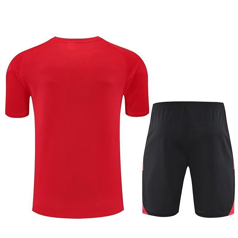 Ensemble Manchester United Rouge Prématch 25/26