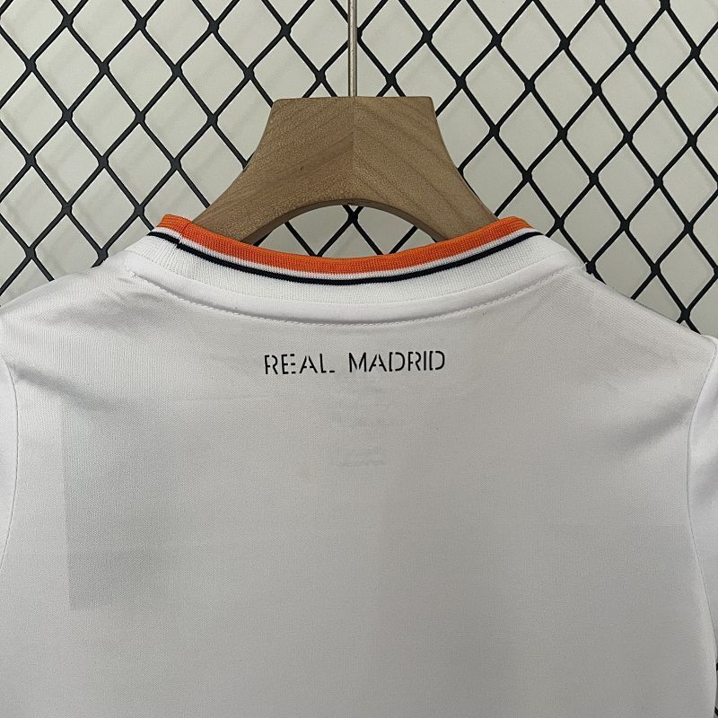 Conjunto Niño Real Madrid Local 13/14