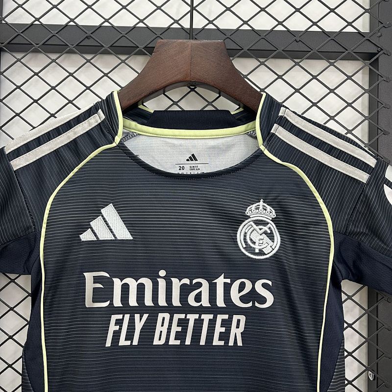 Ensemble Enfant Real Madrid Extérieur 25/26