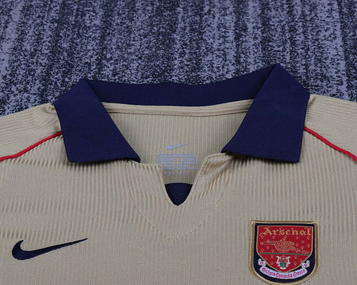 Conjunto Niño Arsenal Visitante 01/02