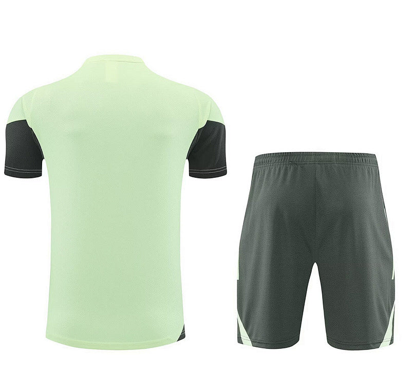 Ensemble Real Madrid Vert clair&Vert Prématch 25/26 (2)