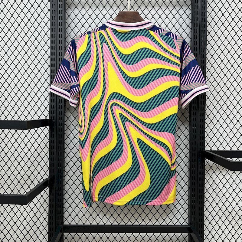 Maillot Real Madrid Prématch 25/26 (2)