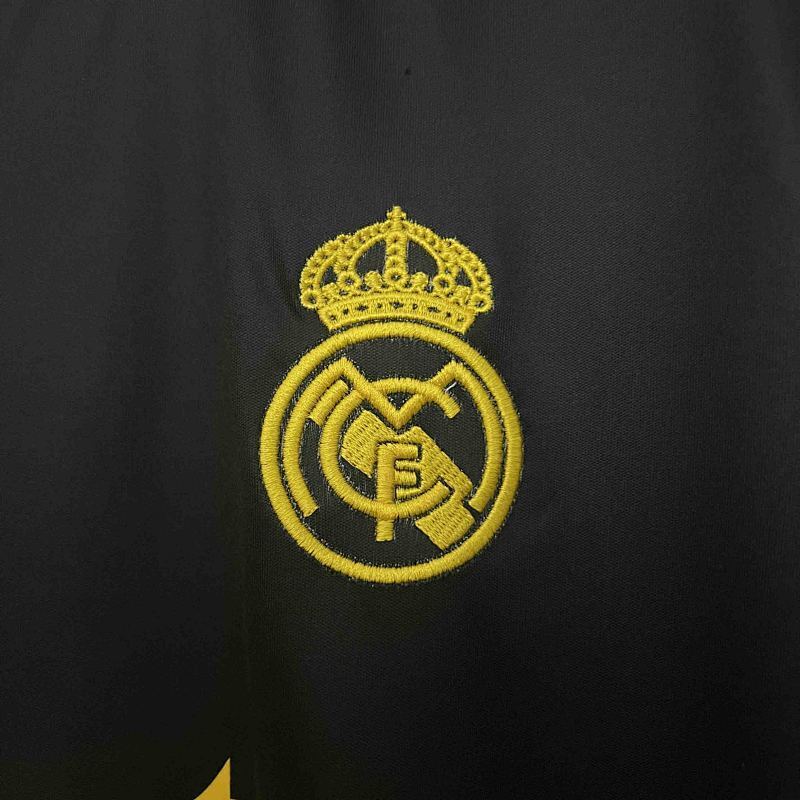 Real Madrid Dragon Special Edition Jersey 24/25 (2)