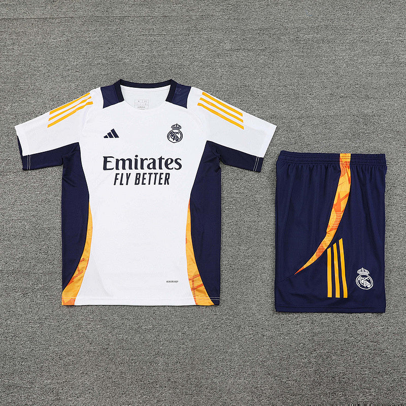 Ensemble Real Madrid Prématch 24/25 (15)