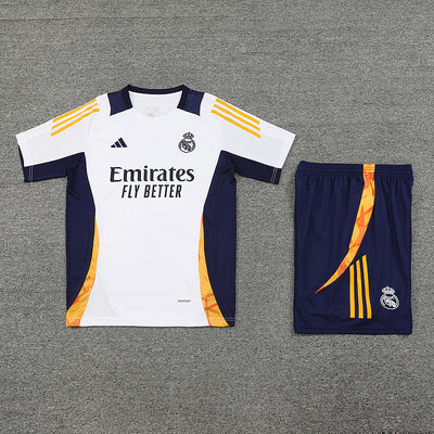 Ensemble Real Madrid Prématch 24/25 (15)