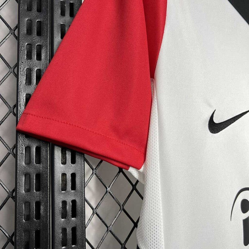 Maillot Eintracht Francfort Domicile 24/25