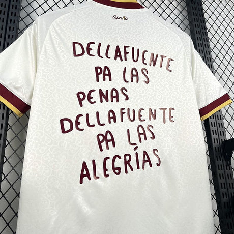 Maillot Espagne x Dellafuente Extérieur 2026