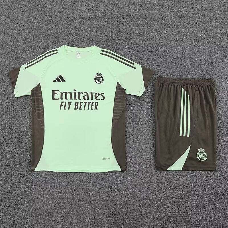 Ensemble Real Madrid Vert clair&Vert Prématch 25/26