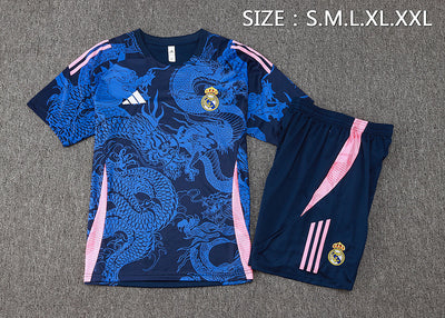 Conjunto Real Madrid Pre-Partido 24/25 (8)