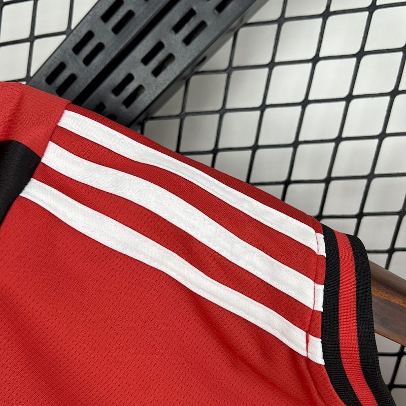 Maillot AC Milan Rétro 2024/25