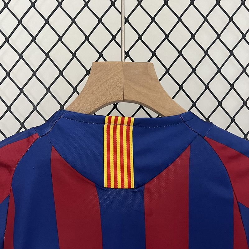 Conjunto Niño FC Barcelona Local 05/06