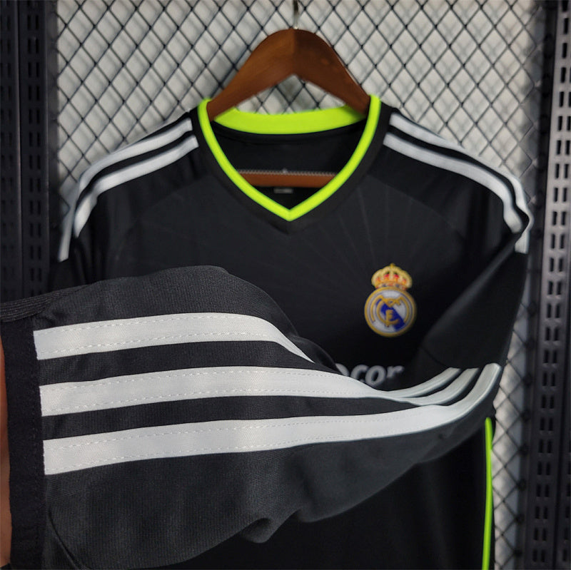 Maillot Real Madrid Extérieur Rétro 25/26