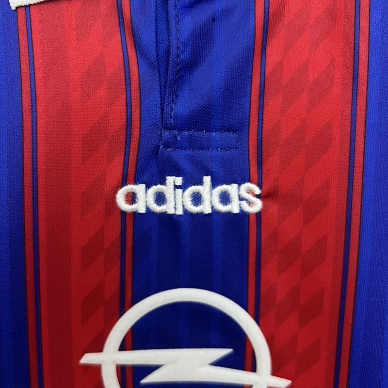 Conjunto Bayern Múnich Local Niño