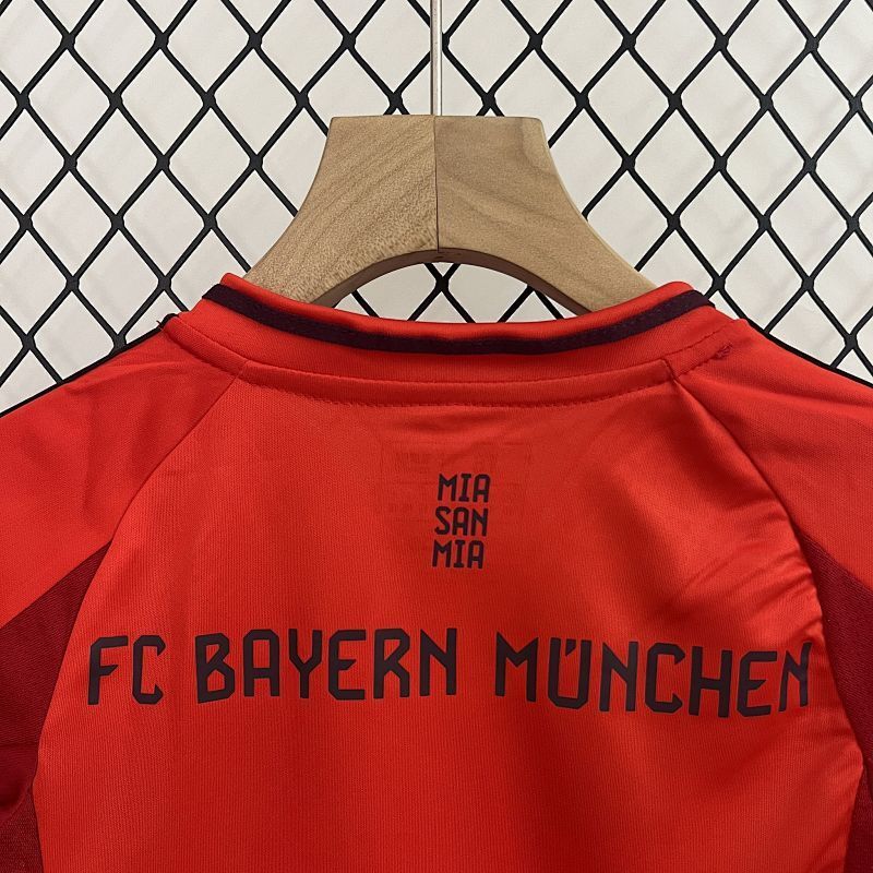 Ensemble Enfant Bayern Munich Domicile 24/25